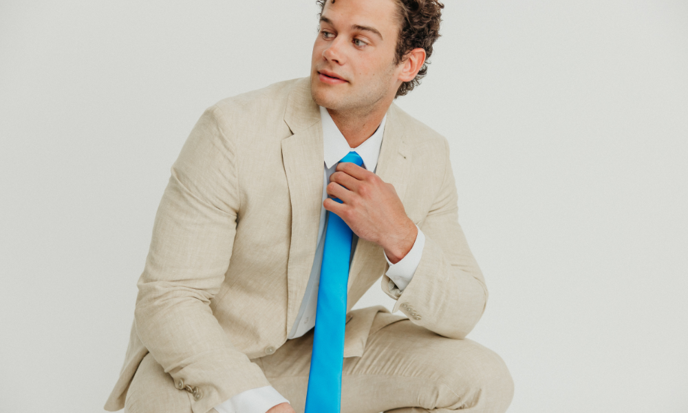 Top 10 Ways to Style a Tie for Different Occasions - DAZI Top 10 Ways to Style a Tie for Different Occasions - DAZI