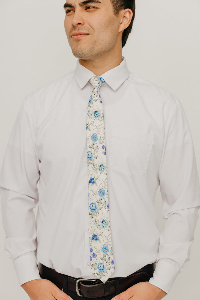 French Love 2.5" Wide Skinny Tie worn with a white shirt, black belt and black suit pants.