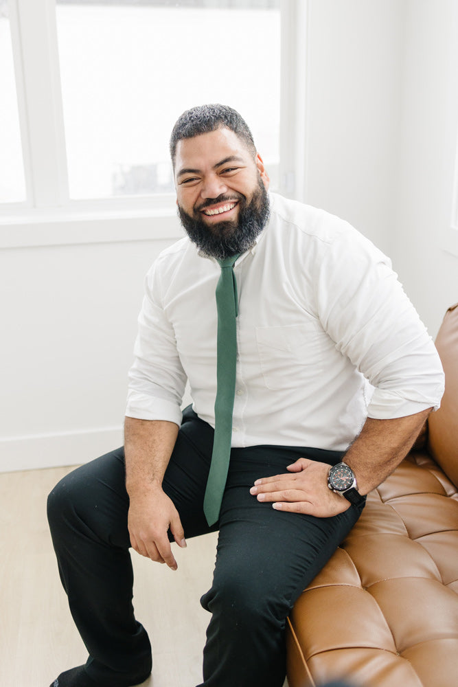 DAZI Forest Tie, Solid Forest Green Skinny Necktie, 50% Cotton 50% Linen, Width 2.5", Length 58" (Skinny) Slim Tie For Men / Groom & Groomsmen DAZI Forest Tie, Solid Forest Green Skinny Necktie, 50% Cotton 50% Linen, Width 2.5", Length 58" (Skinny) Slim Tie For Men / Groom & Groomsmen
